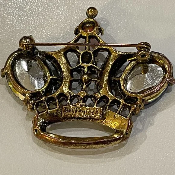 Vintage Crown Brooch - Picture 6 of 6